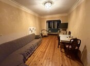 Satılır 2 otaqlı köhnə tikili 70 m², Əhmədli m., photo 1 from 8