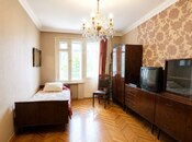 Satılır 3 otaqlı köhnə tikili 70 m², Nəriman Nərimanov m., photo 2 from 6