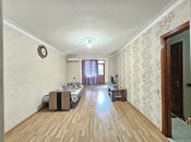 Satılır 3 otaqlı köhnə tikili 65 m², İnşaatçılar m., photo 3 from 8