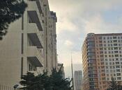 Satılır 2 otaqlı köhnə tikili 60 m², Gənclik m., photo 2 from 8
