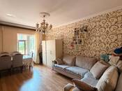 Satılır 2 otaqlı köhnə tikili 70 m², Nəsimi m., photo 1 from 8