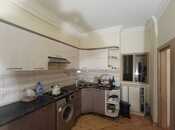 Продаётся 2-комн. вторичка 65 м², м. Элмляр Академиясы, photo 5 from 8