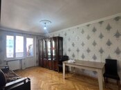 Satılır 3 otaqlı köhnə tikili 70 m², İnşaatçılar m., photo 2 from 8