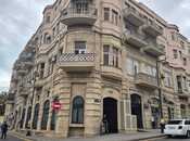 Продается 2-комн. вторичка 66 м², м. Ичеришехер, photo 1 from 8