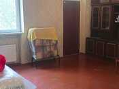 Satılır 4 otaqlı köhnə tikili 96 m², 28 May m., photo 2 from 7