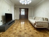 Satılır 3 otaqlı köhnə tikili 75 m², Elmlər Akademiyası m., photo 2 from 8