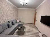 Продаётся 3-комн. вторичка 90 м², м. Иншаатчылар, photo 1 from 8