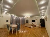 İcarəyə verilir 4 otaqlı yeni tikili 210 m², 28 May m., photo 1 from 8