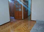 Satılır 2 otaqlı köhnə tikili 60 m², İnşaatçılar m., photo 3 from 8