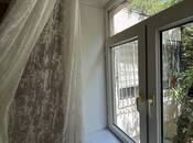 Satılır 2 otaqlı köhnə tikili 55 m², İnşaatçılar m., photo 3 from 8