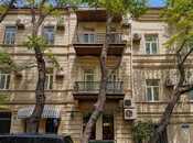 Satılır 3 otaqlı köhnə tikili 60 m², Sahil m., photo 1 from 8
