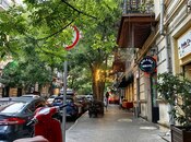 Satılır 3 otaqlı köhnə tikili 80 m², Sahil m., photo 1 from 8