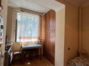 Satılır 1 otaqlı köhnə tikili 44 m², 28 May m., photo 3 from 8