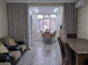 Satılır 2 otaqlı köhnə tikili 45 m², Qara Qarayev m., photo 1 from 8