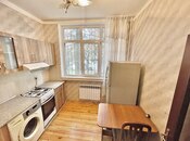 Satılır 3 otaqlı köhnə tikili 85 m², Qara Qarayev m., photo 4 from 8