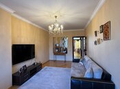 Satılır 4 otaqlı köhnə tikili 100 m², Bakıxanov q., photo 3 from 8