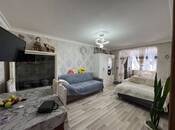 Продаётся 2-комн. вторичка 41 м², м. Кара Караев, photo 1 from 8