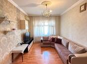 Продаётся 3-комн. вторичка 80 м², м. Ази Асланов, photo 1 from 8