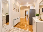 Продаётся 3-комн. новостройка 125 м², м. Кара Караев, photo 2 from 8