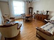 Satılır 2 otaqlı köhnə tikili 65 m², Nizami m., photo 1 from 8