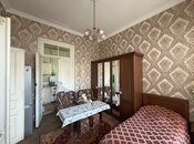 Satılır 2 otaqlı köhnə tikili 48 m², Sahil m., photo 1 from 8