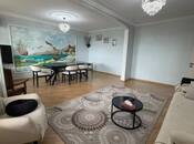 Satılır 4 otaqlı köhnə tikili 110 m², Qara Qarayev m., photo 4 from 8