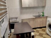 Satılır 2 otaqlı köhnə tikili 55 m², İnşaatçılar m., photo 5 from 8