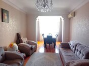 Продаётся 3-комн. вторичка 70 м², м. Нефтчиляр, photo 2 from 8