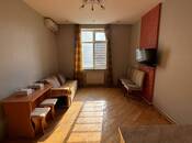 Сдаётся 3-комн. новостройка 80 м², м. Низами, photo 1 from 8