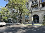 Продается 3-комн. вторичка 100 м², м. Низами, photo 1 from 8