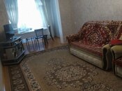 Satılır 4 otaqlı köhnə tikili 100 m², Xalqlar Dostluğu m., photo 2 from 8