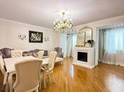 Satılır 4 otaqlı köhnə tikili 110 m², İnşaatçılar m., photo 2 from 8