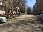 Satılır 3 otaqlı köhnə tikili 76 m², 28 May m., photo 2 from 8