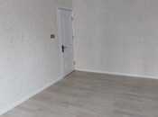 Satılır 2 otaqlı köhnə tikili 65 m², Xalqlar Dostluğu m., photo 2 from 8