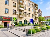 Satılır 3 otaqlı köhnə tikili 85 m², Qara Qarayev m., photo 1 from 8
