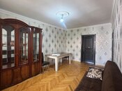 Satılır 3 otaqlı köhnə tikili 80 m², İnşaatçılar m., photo 1 from 8