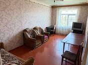 Satılır 2 otaqlı köhnə tikili 65 m², Xalqlar Dostluğu m., photo 1 from 8