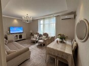 Satılır 2 otaqlı köhnə tikili 65 m², Həzi Aslanov m., photo 1 from 7