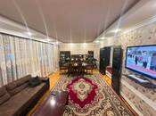 Satılır 4 otaqlı köhnə tikili 118 m², Nəsimi m., photo 1 from 8