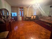 Satılır 5 otaqlı köhnə tikili 130 m², Azadlıq Prospekti m., photo 1 from 8