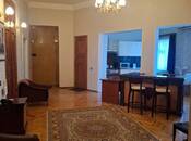 İcarəyə verilir 3 otaqlı köhnə tikili 135 m², Sahil m., photo 1 from 8