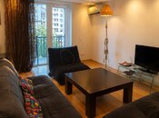 Сдаётся 2-комн. вторичка 44 м², м. Низами, photo 1 from 8