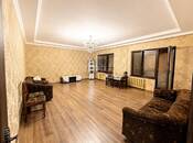 Продаётся 5-комн. вторичка 120 м², м. Нефтчиляр, photo 1 from 8