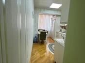 Продаётся 2-комн. вторичка 50 м², м. Элмляр Академиясы, photo 5 from 8