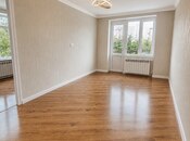 Satılır 2 otaqlı köhnə tikili 55 m², Qara Qarayev m., photo 1 from 8