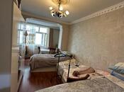 Продаётся 2-комн. вторичка 60 м², м. Ази Асланов, photo 3 from 8