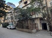 Продаётся 2-комн. вторичка 30 м², м. Иншаатчылар, photo 1 from 8