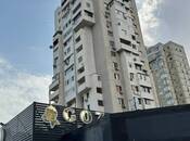 Продаётся 3-комн. новостройка 80 м², м. Низами, photo 1 from 8