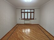 Продаётся 3-комн. вторичка 60 м², м. Иншаатчылар, photo 1 from 8