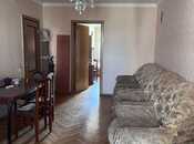Продаётся 3-комн. вторичка 55 м², м. 20 января, photo 1 from 5